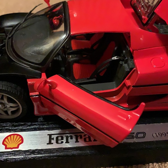 Ferrari Collezione F50 1995 Shell Oil Model Car - Picture 9 of 13